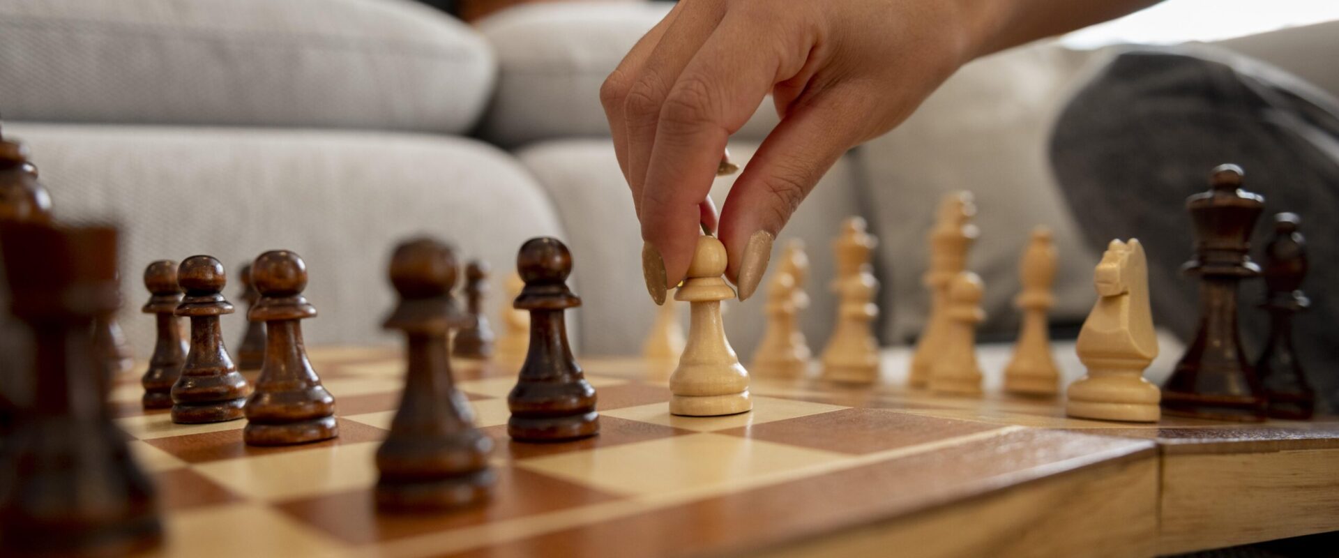 friends-playing-chess-game #image_title